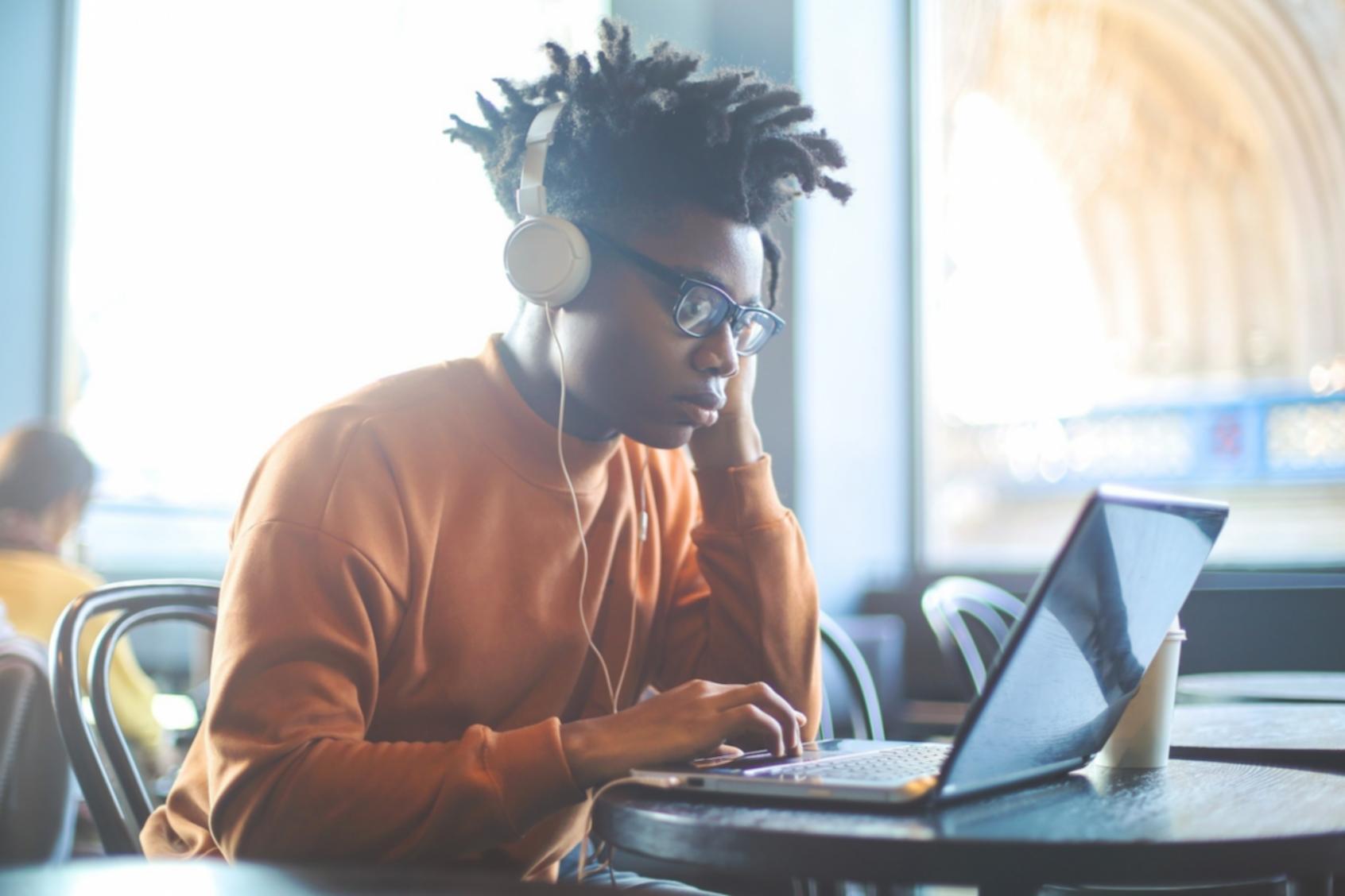 Instructor presenting financial analysis framework